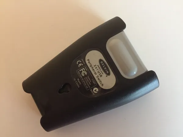 USB Peripherie-Switch Belkin 2x1 -NEU- 