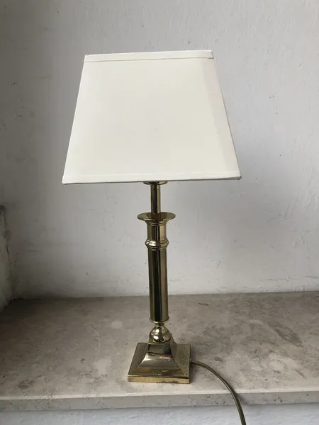 Messingstehlampe
