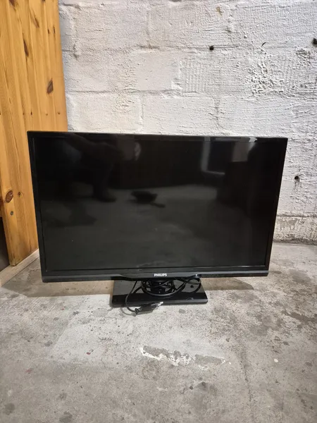 Fernseher vorne