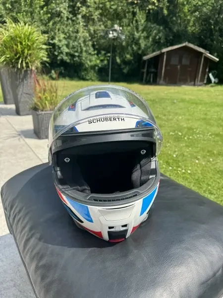 Helm Vorderansicht