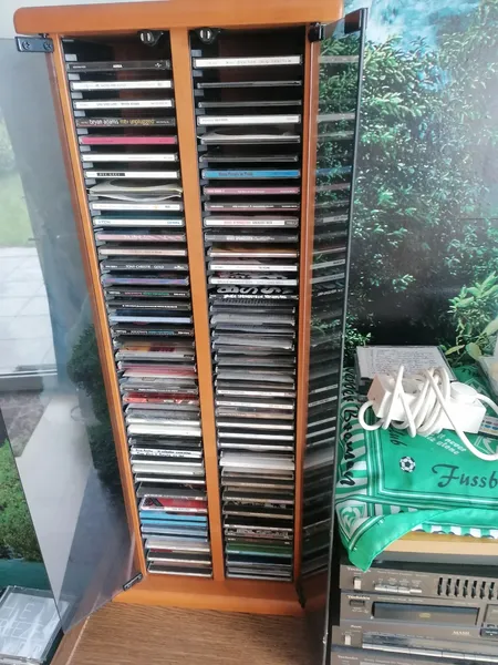 CD Regal aus Erle 