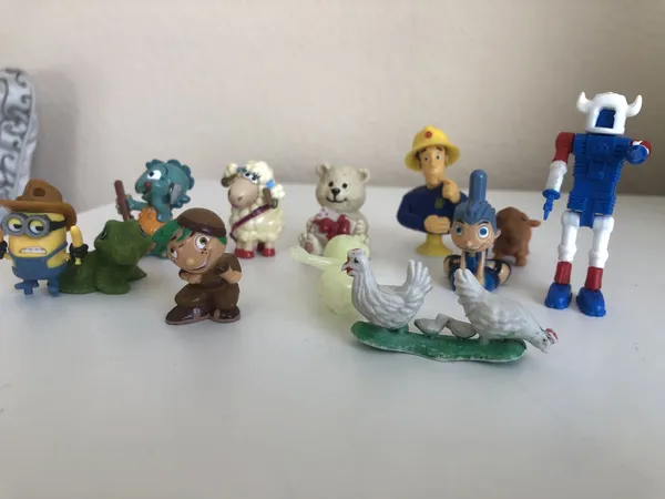 Ü-Eier und Sammelfiguren 