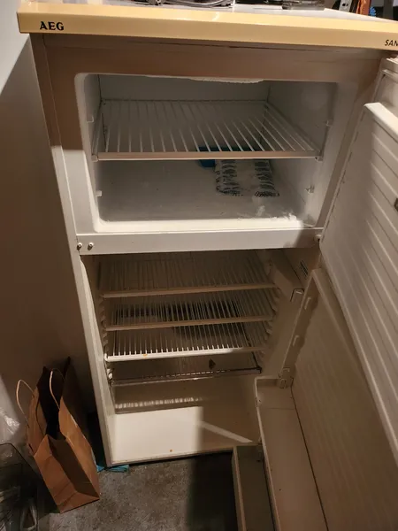 AEG Kühlschrank mit Gefrierfach, voll funktionsfähig 