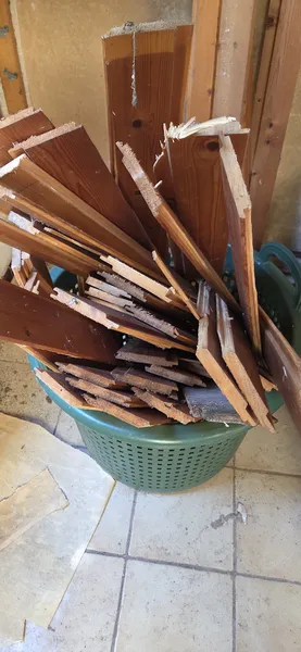 Holz 