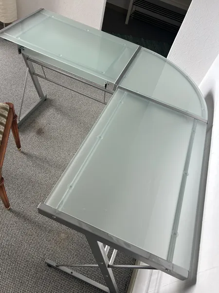 Schreibtisch