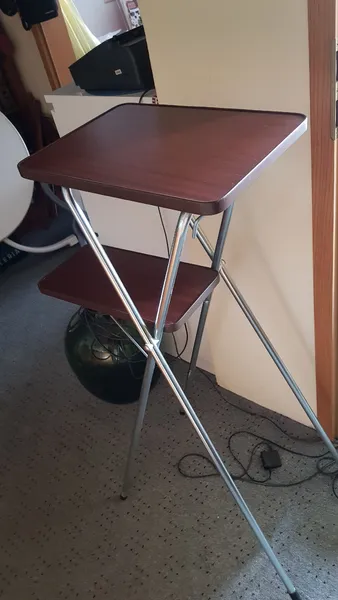 Klappbarer Diaprojektor Tisch/oder Beamer