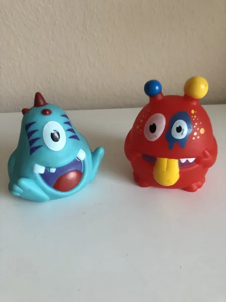 Bade- und Spieltiere - Kleine Monster
