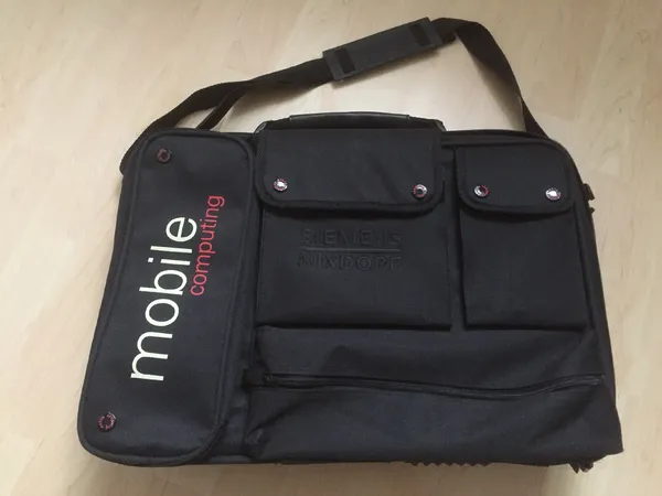  Hochwertige Siemens Nixdorf Laptop-Tasche Classic -neu- 