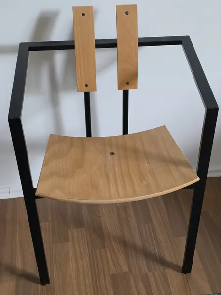 Schöne Holzstühle, sehr guter Zustsnd, 4 Stück 