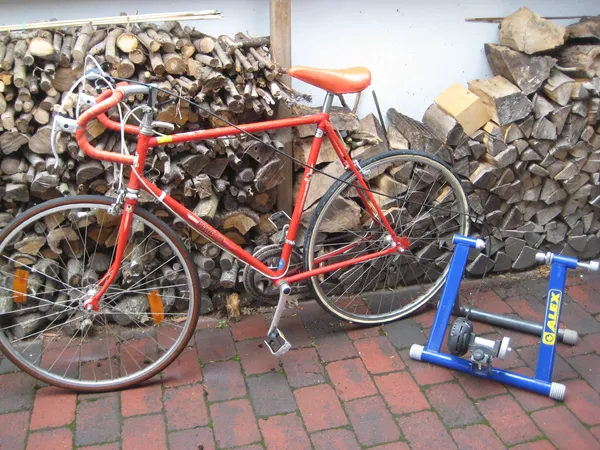 Fahrrad mit Trainingsteil