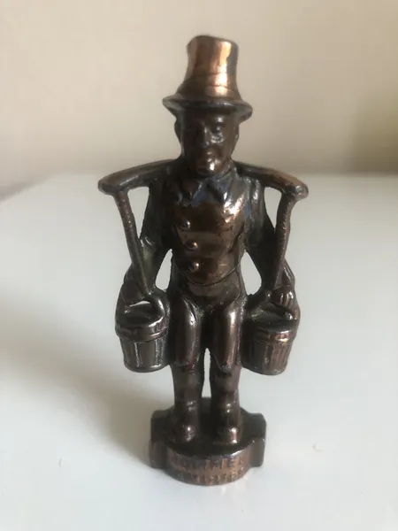   Hummel Hamburg - Mors -Wasserträger- Bronzefigur 