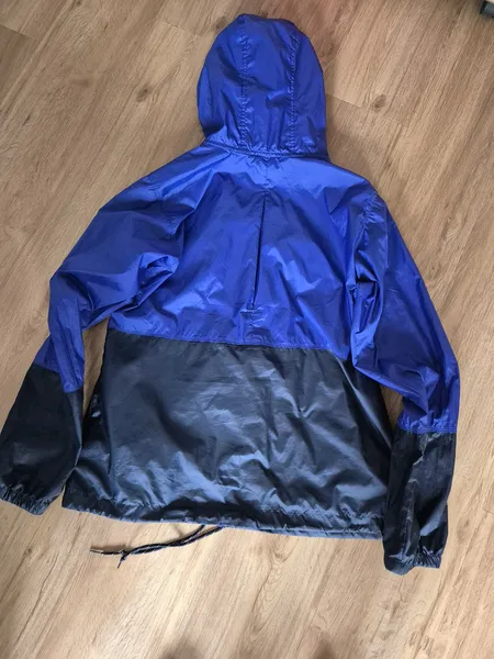 Windbreaker 